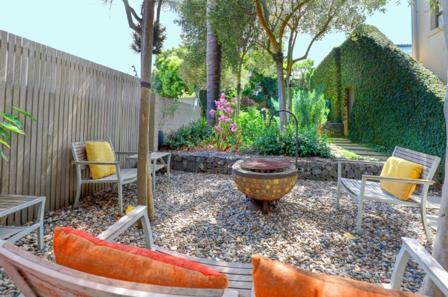 5 Bedroom Property for Sale in Van Riebeeckshof Western Cape